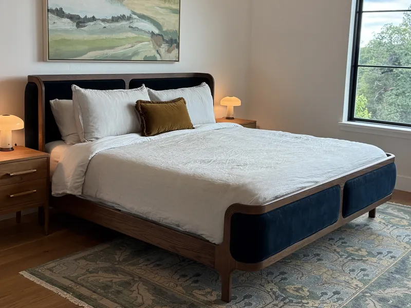 Guest bedroom with fresh white linens